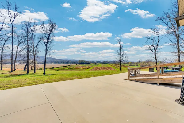 $675,000 | 224 Murray Road, Belvidere, TN 37306