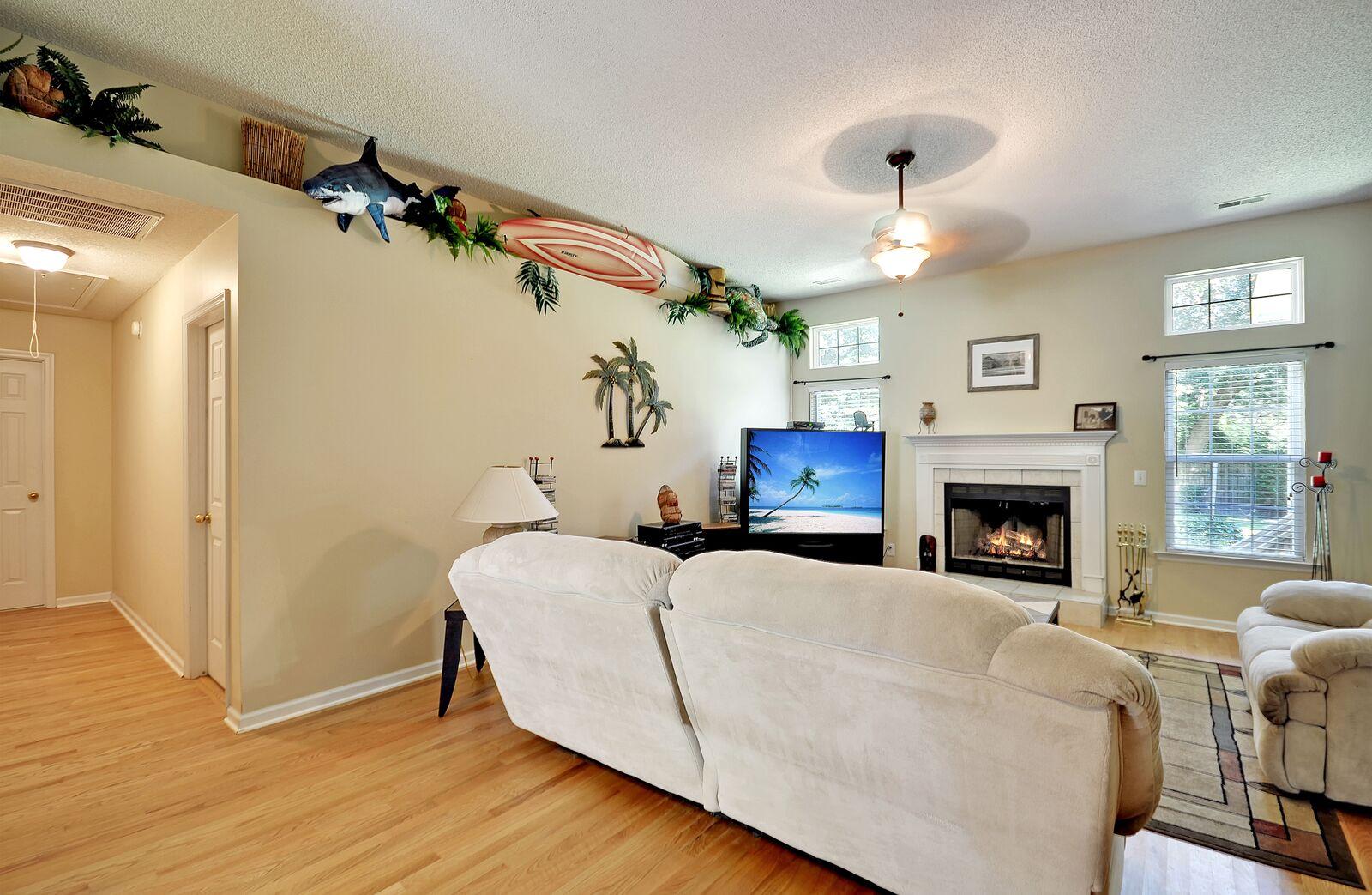 111 Live Oak Road, Unit A Summerville, SC 29485 - Photo 4 of 21 caron 3