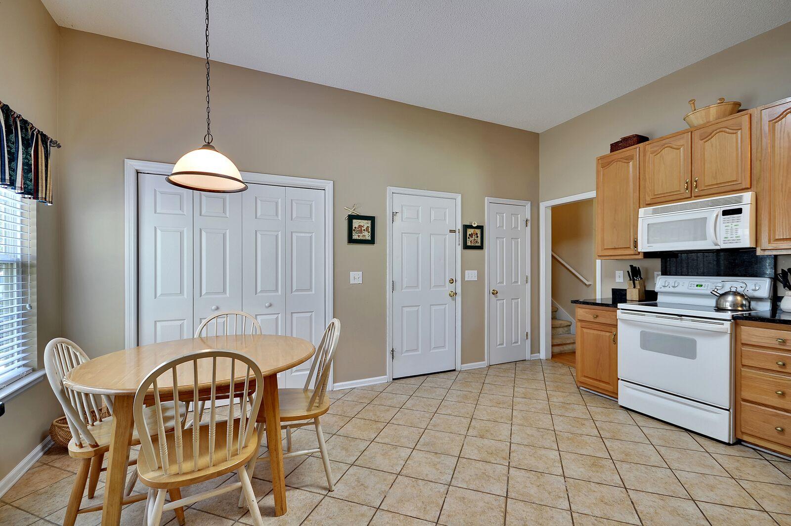 111 Live Oak Road, Unit A Summerville, SC 29485 - Photo 9 of 21 caron 8