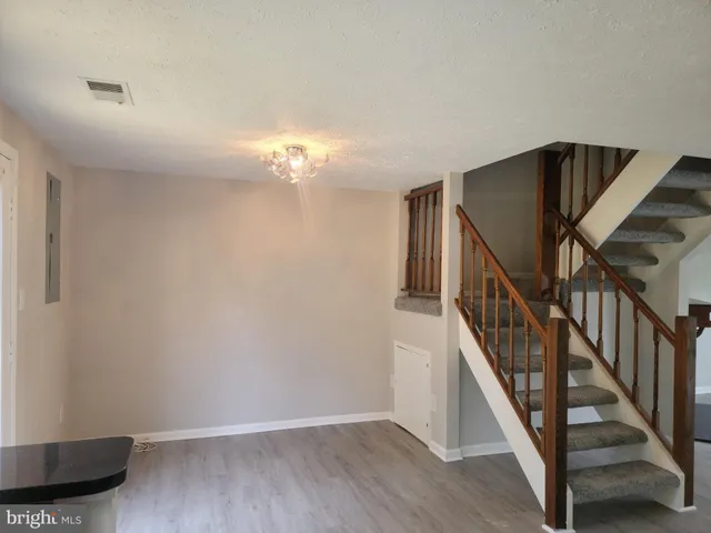 $2,300 | 7475 Lone Star Road, Lorton, VA 22079