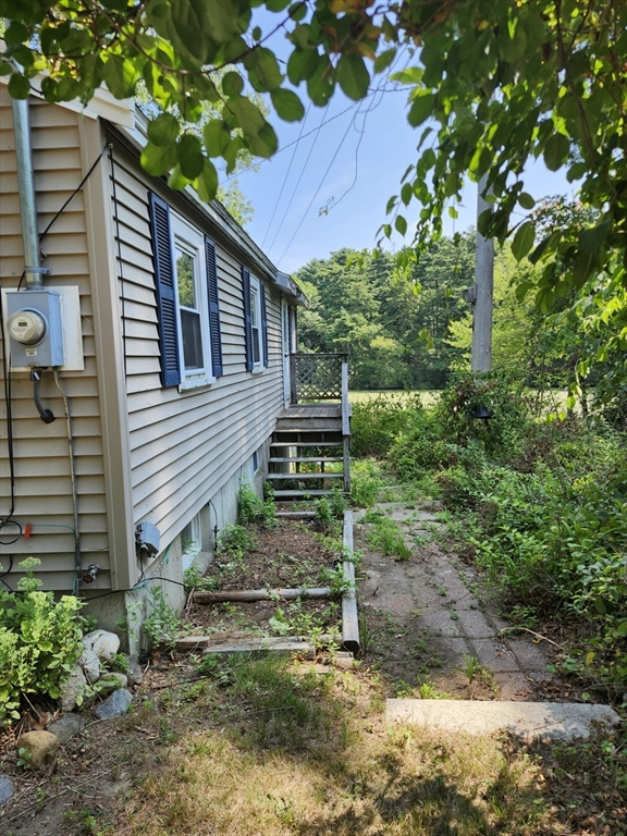 56 Bunnys Road Carver, MA 02330 - Photo 4 of 9