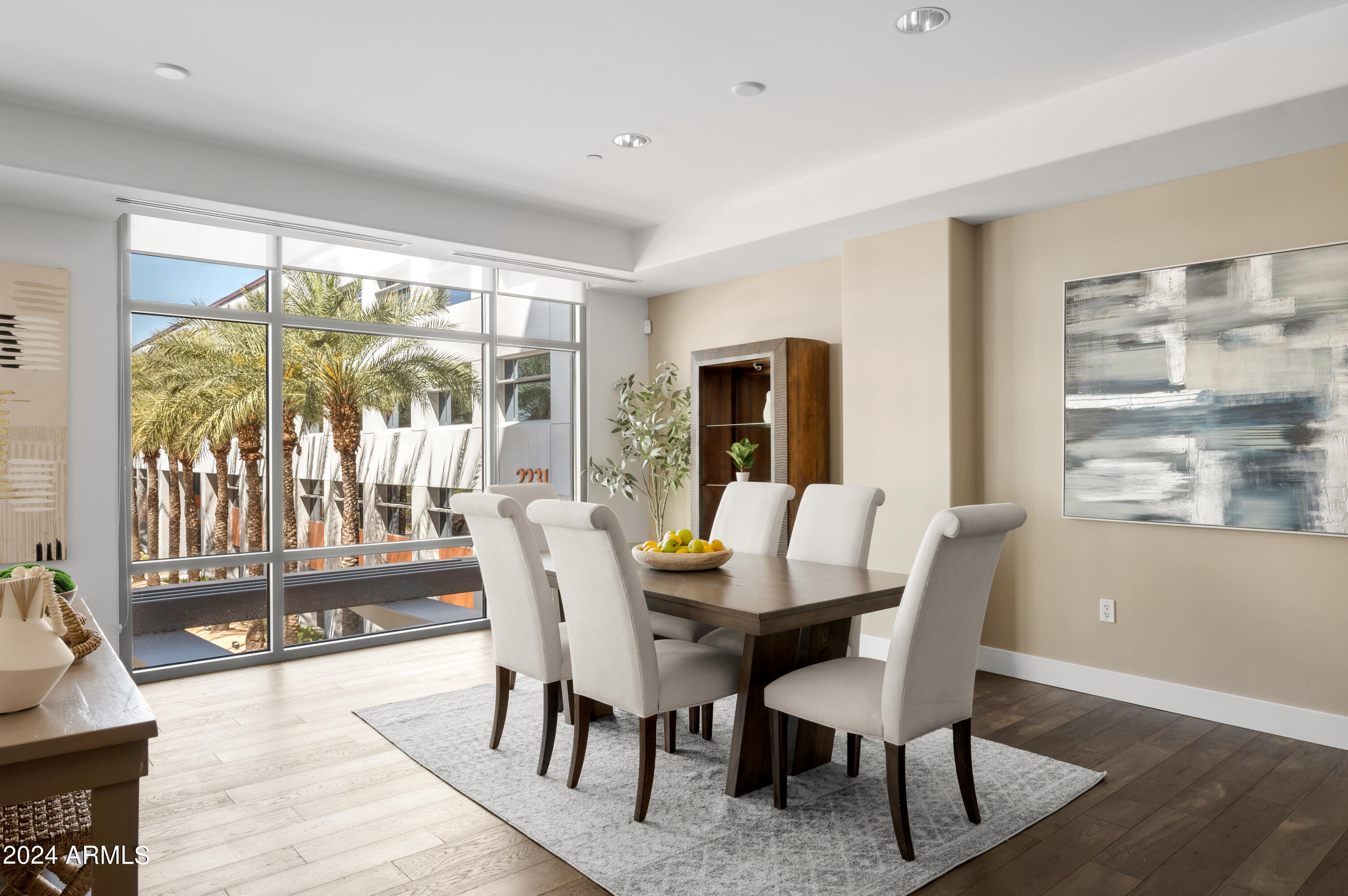 2211 East Camelback Road, Unit 301 Phoenix, AZ 85016 - Photo 11 of 51 2211 new dining 2