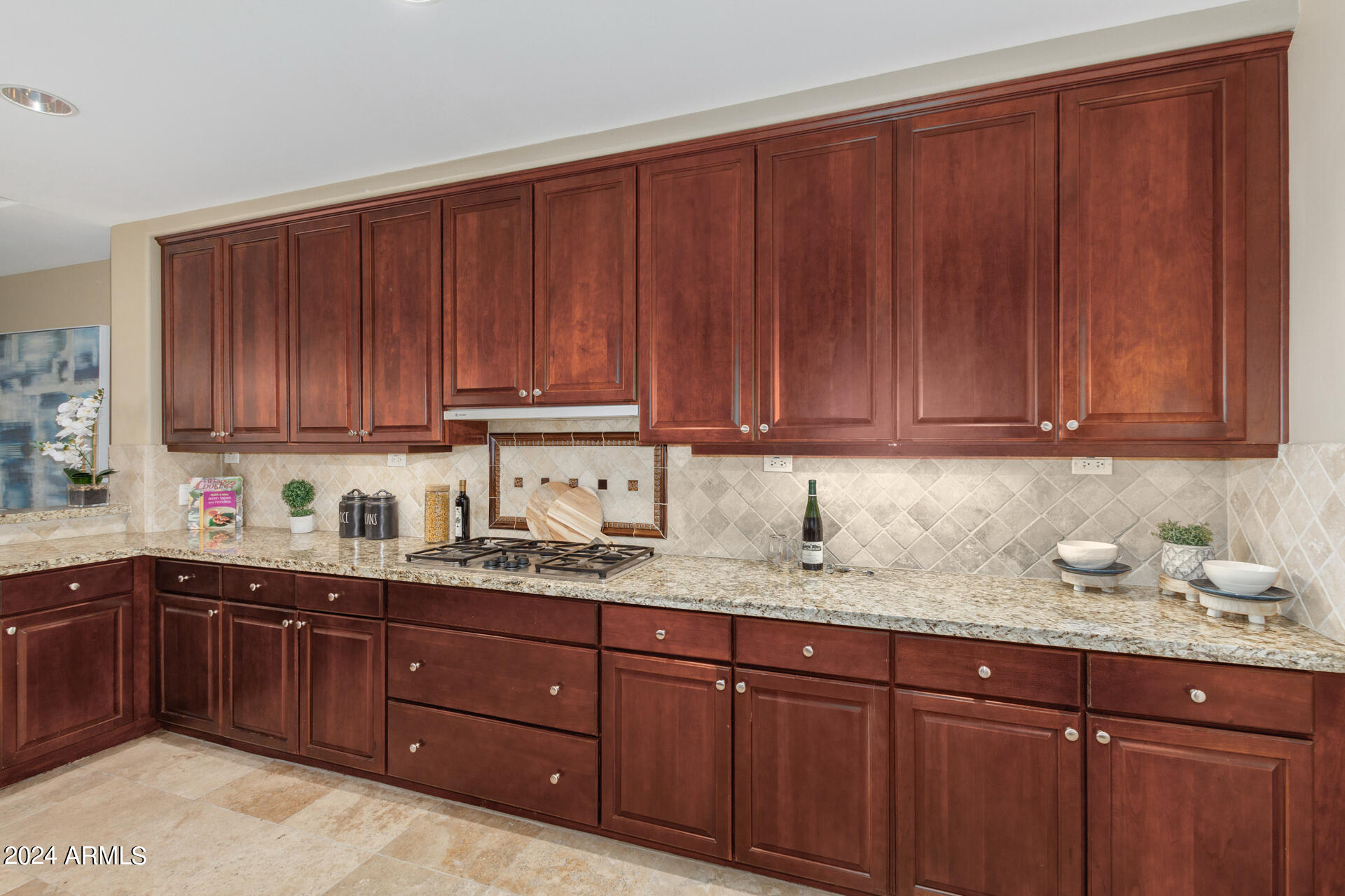 2211 East Camelback Road, Unit 301 Phoenix, AZ 85016 - Photo 18 of 51 Kitchen
