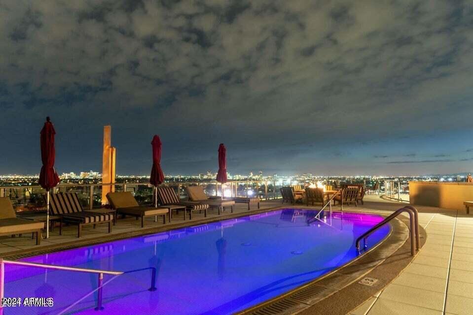 2211 East Camelback Road, Unit 301 Phoenix, AZ 85016 - Photo 38 of 51 Rooftop Pool