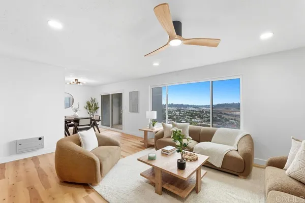 $419,000 | 3606 Vista Rey, Unit 37, Oceanside, CA 92057