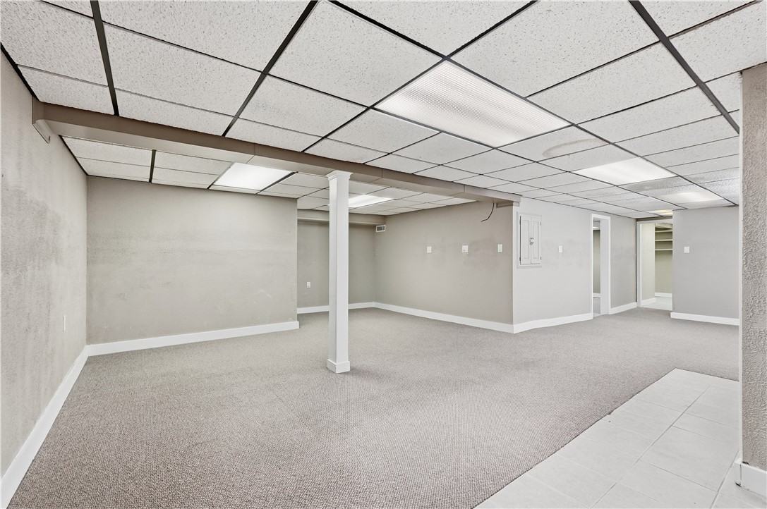 455 Lake Road Tiverton, RI 02878 - Photo 14 of 27 Gallery Image 14