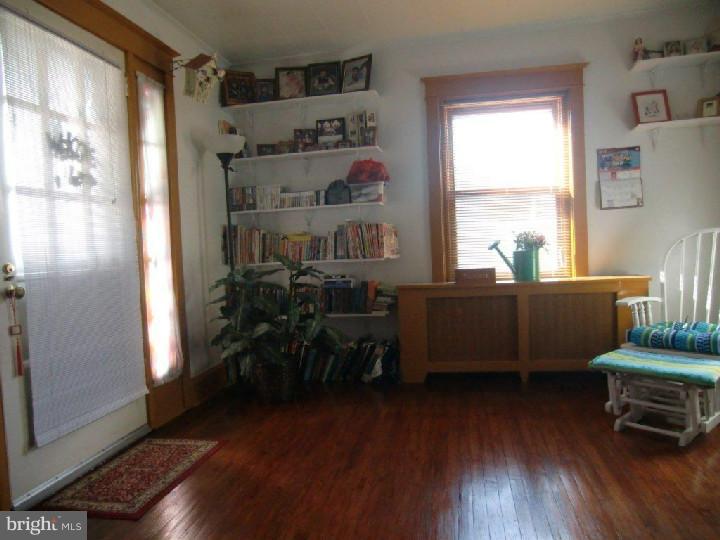 309 East County Line Road Ardmore, PA 19003 - Photo 5 of 23 Living Room