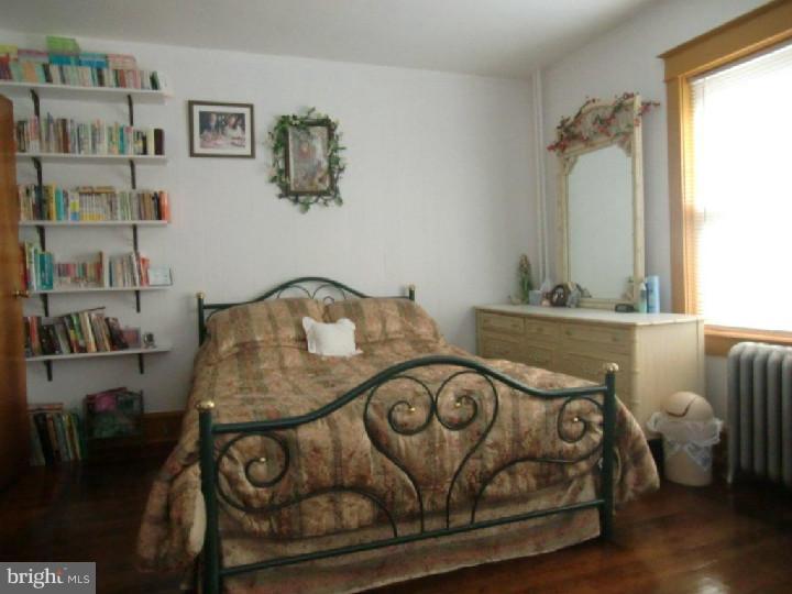 309 East County Line Road Ardmore, PA 19003 - Photo 10 of 23 Bedroom - Main