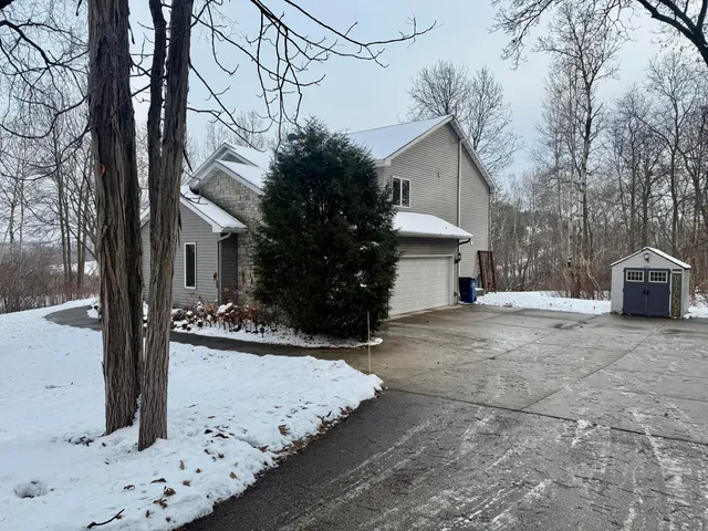 $669,000 | W2518 Blackberry Drive, Taycheedah, WI 53057