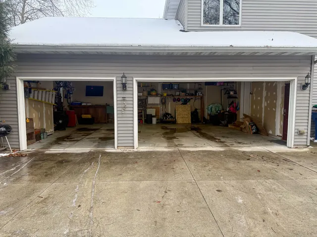 $669,000 | W2518 Blackberry Drive, Taycheedah, WI 53057