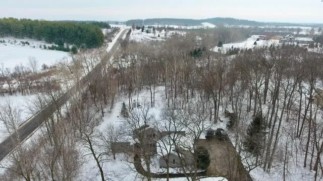 $669,000 | W2518 Blackberry Drive, Taycheedah, WI 53057