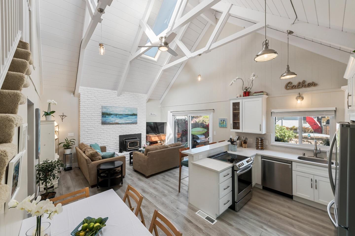 116 Hainline Road Aptos, CA 95003 - Photo 3 of 31 Gallery Image 3