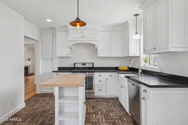 $995,000 | 1614 Palmcroft Way Southeast, Phoenix, AZ 85007