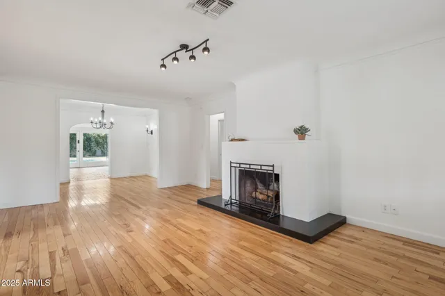 $995,000 | 1614 Palmcroft Way Southeast, Phoenix, AZ 85007