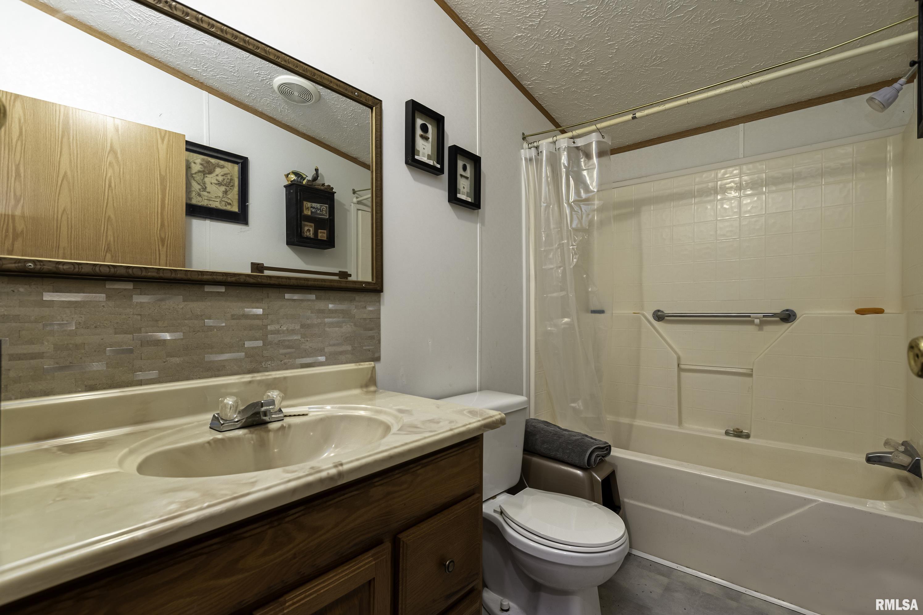 2095 Eagle Point Bay Road Goreville, IL 62939 - Photo 16 of 26