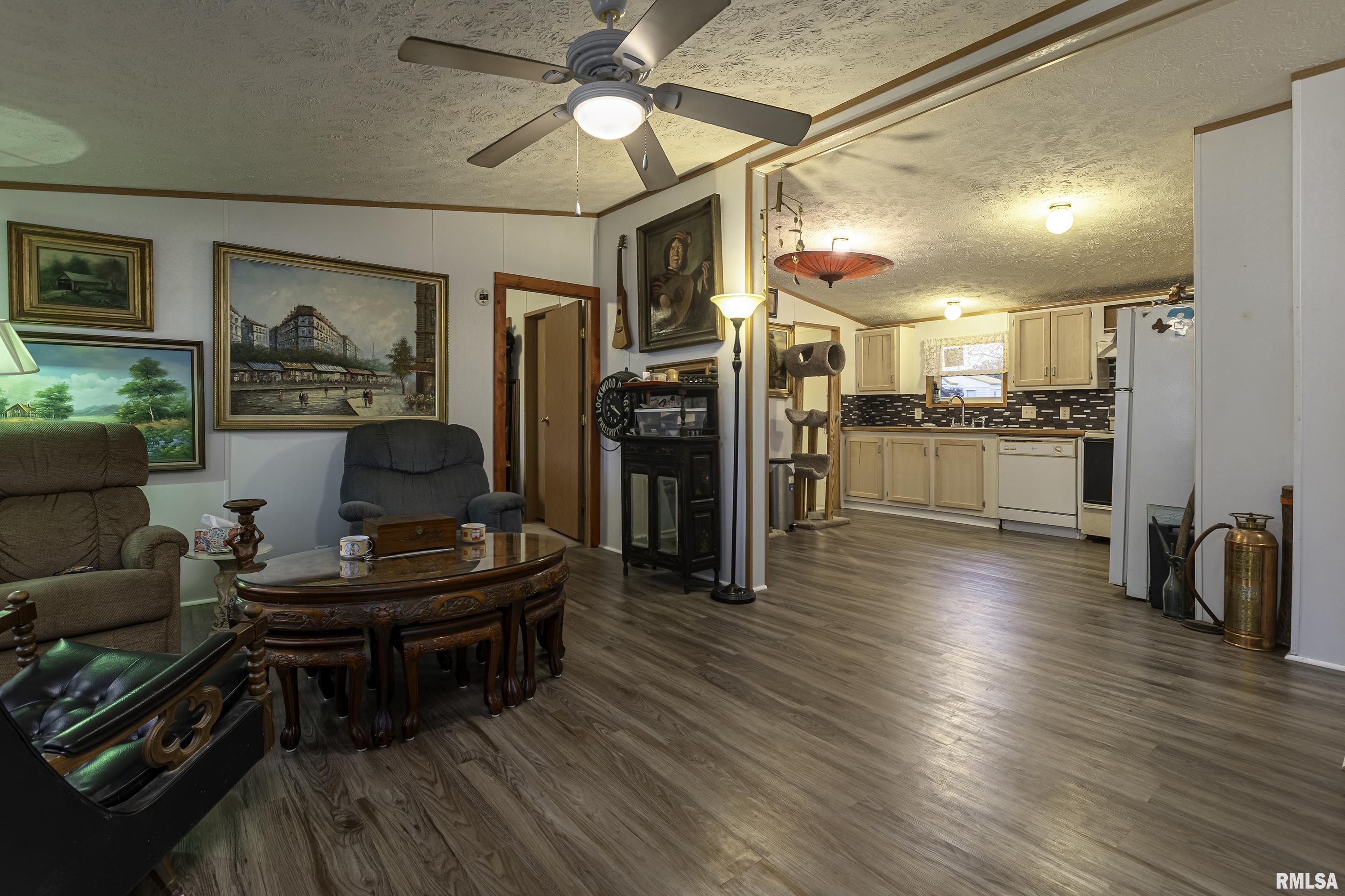 2095 Eagle Point Bay Road Goreville, IL 62939 - Photo 7 of 26