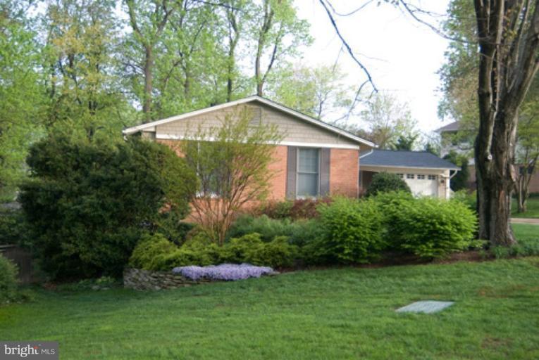 5358 Guinea Road Fairfax, VA 22032 - Photo 2 of 25 Exterior #2