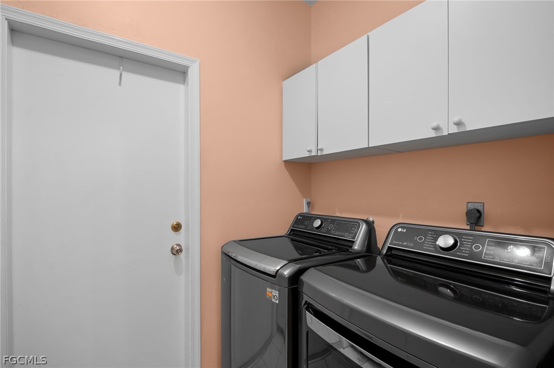 11772 Mahogany Run Fort Myers, FL 33913 - Photo 29 of 50 a close view of stove