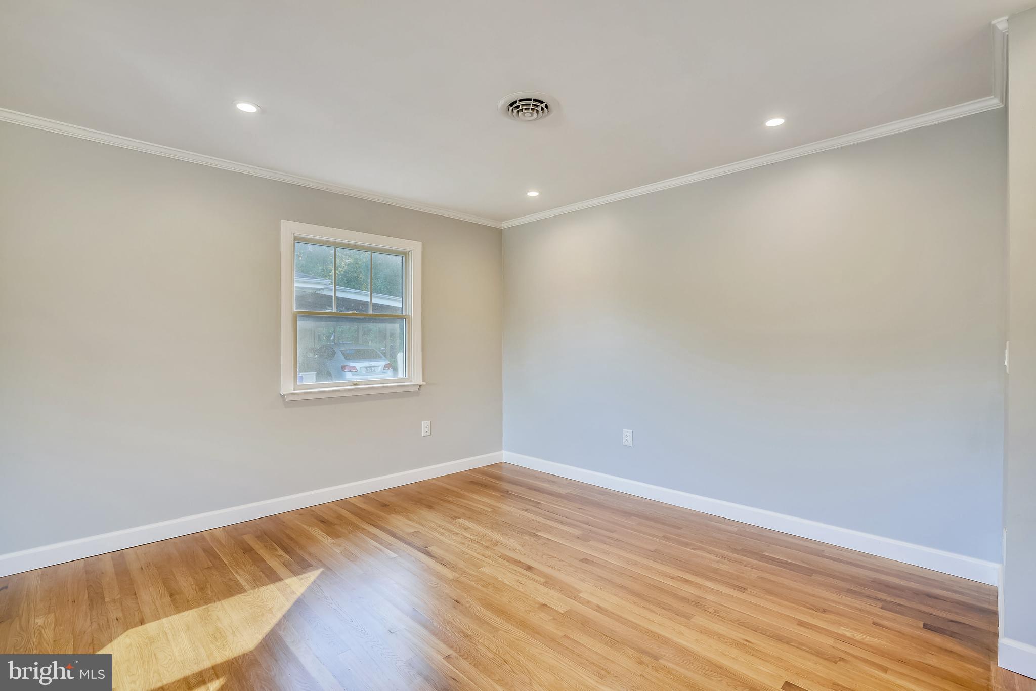 3626 Valley Road Ellicott City, MD 21042 - Photo 7 of 37 Dining Area w/ Puck LED Lighting.