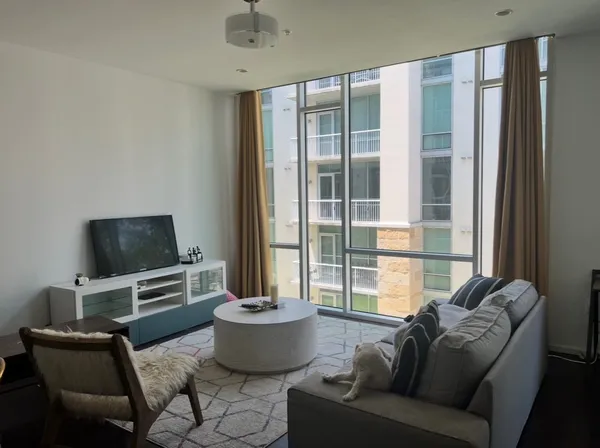 $2,200 | 1600 Barton Springs Road, Unit 2302, Austin, TX 78704