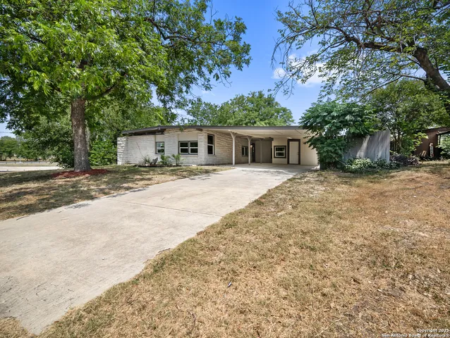 $1,650 | 407 Sharon Drive, San Antonio, TX 78216
