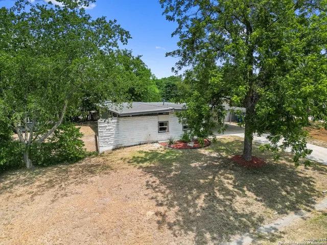 $1,650 | 407 Sharon Drive, San Antonio, TX 78216