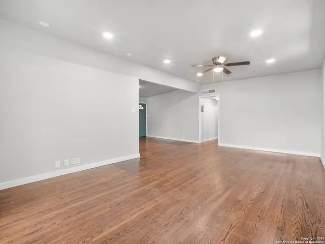 $1,650 | 407 Sharon Drive, San Antonio, TX 78216