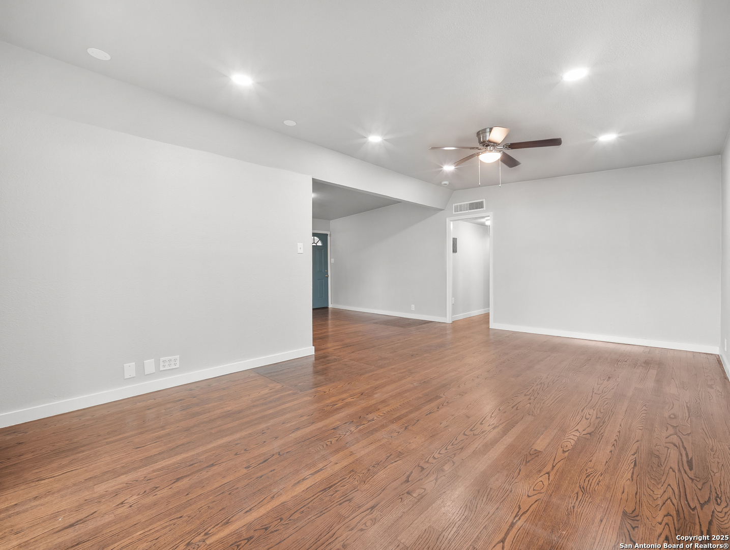 407 Sharon Drive San Antonio, TX 78216 - Photo 6 of 14