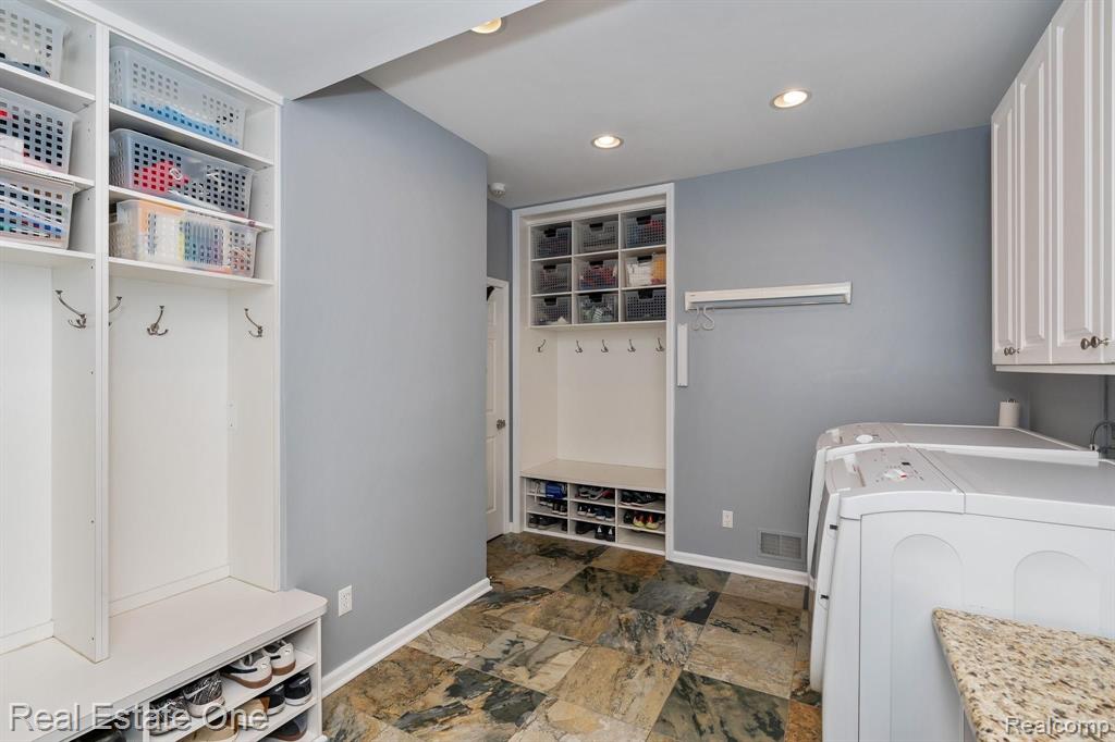 1177 Chesapeake Rochester Hills, MI 48307 - Photo 17 of 63