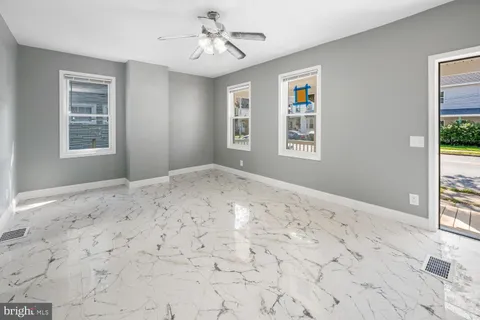 $225,000 | 15 South Governors Avenue, Dover, DE 19904