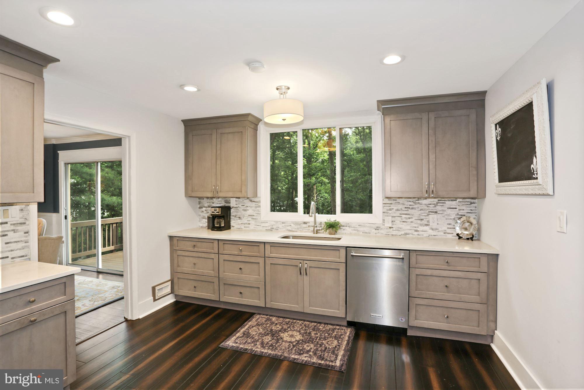 10803 Cross School Road Reston, VA 20191 - Photo 13 of 37