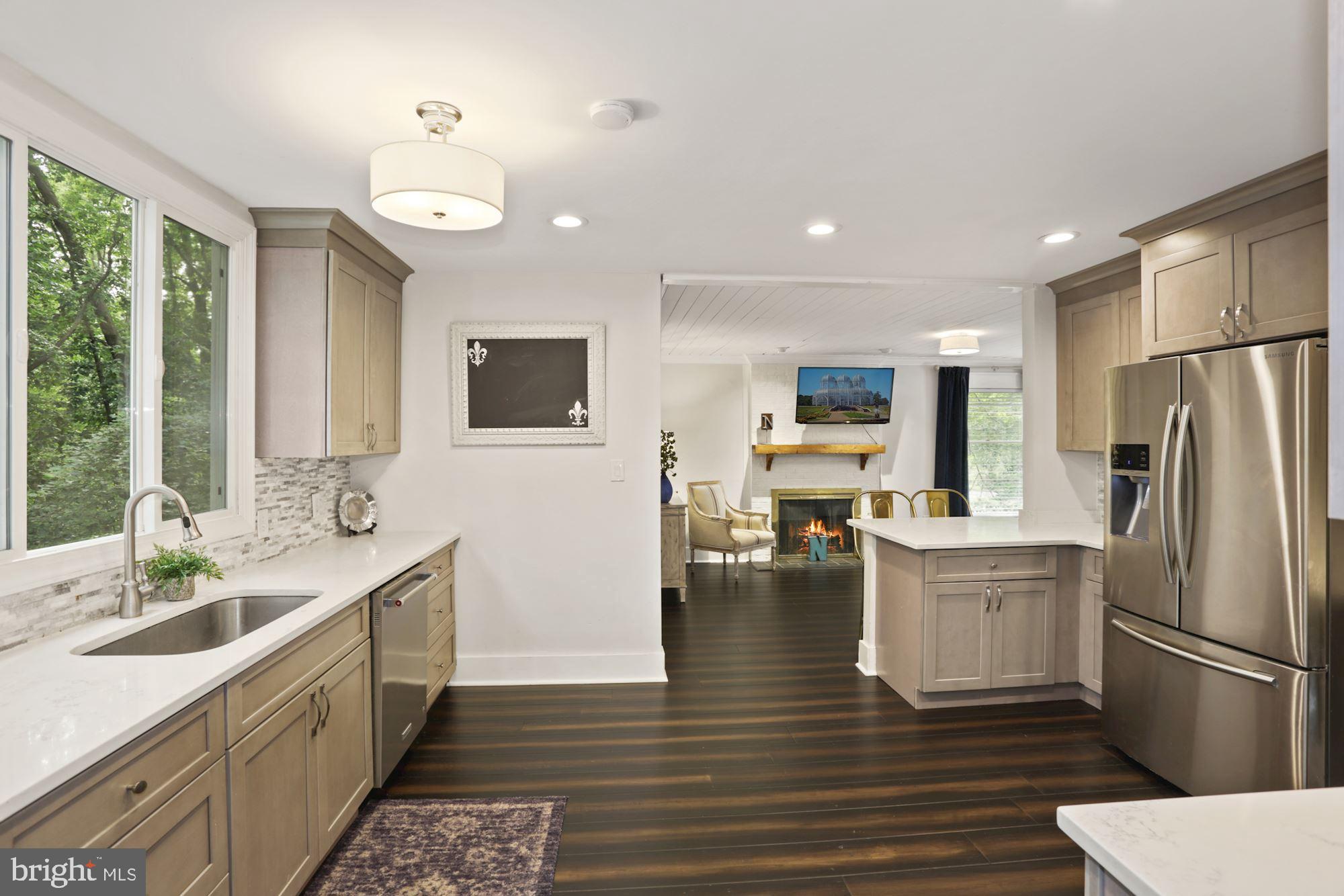 10803 Cross School Road Reston, VA 20191 - Photo 14 of 37