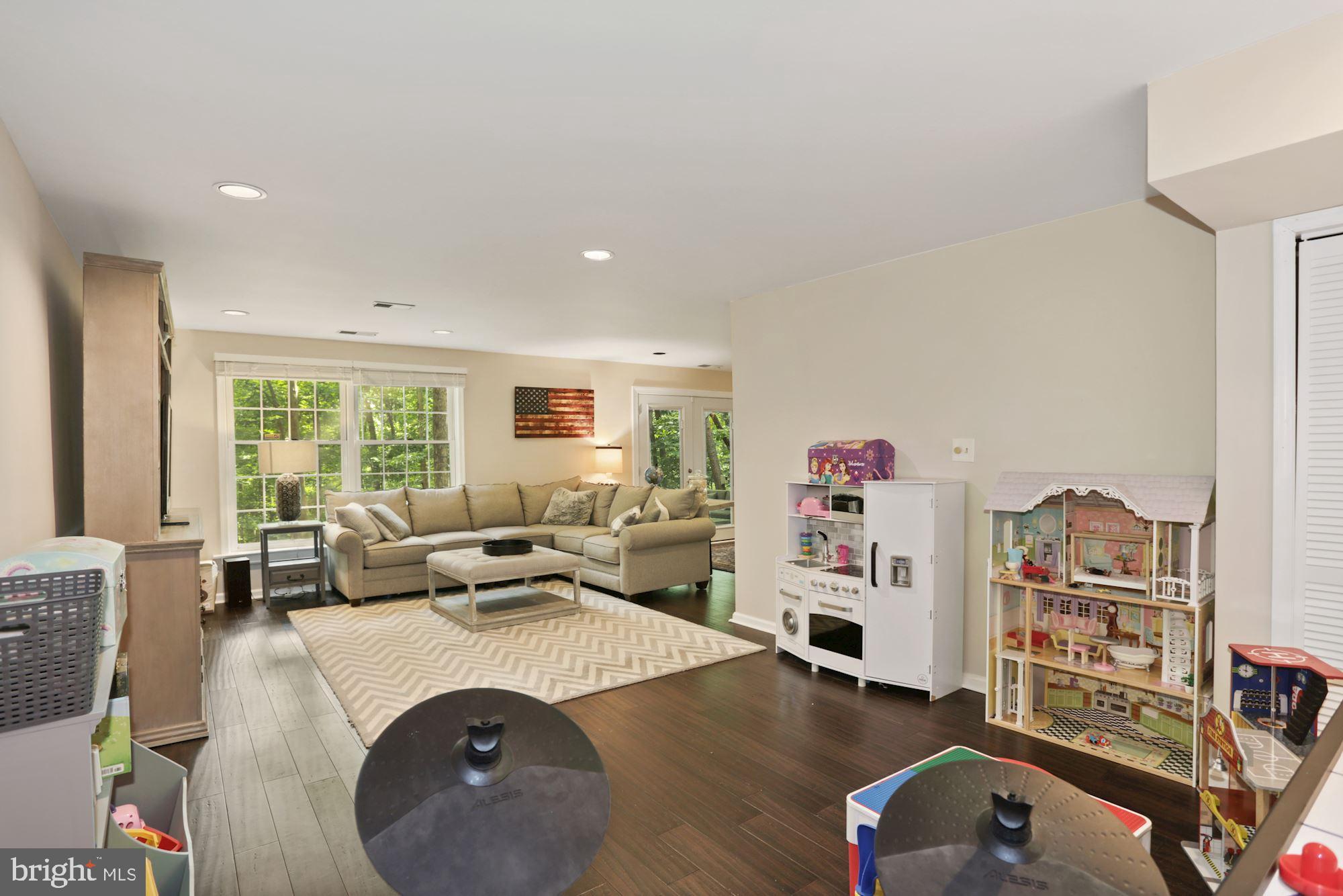 10803 Cross School Road Reston, VA 20191 - Photo 29 of 37