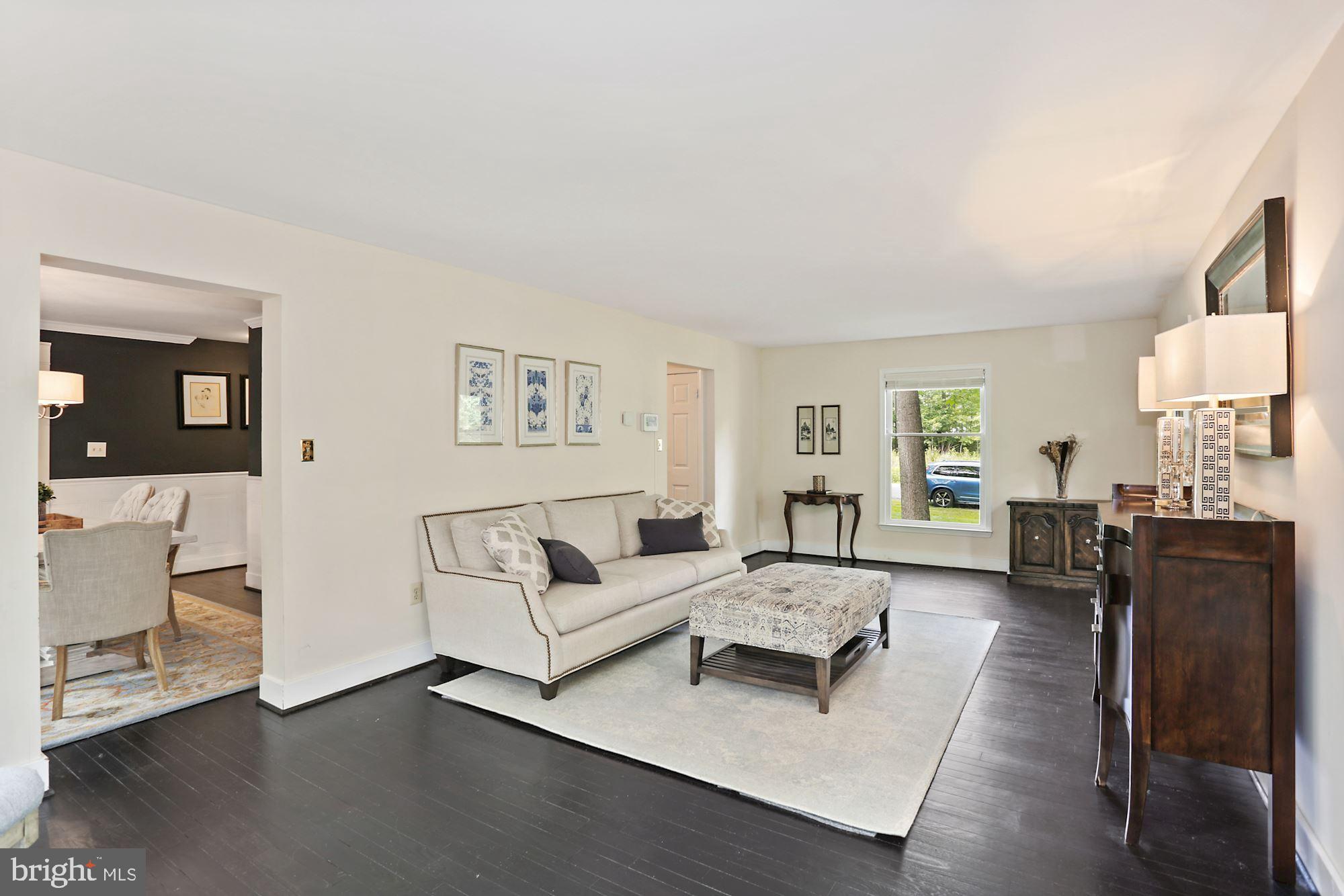 10803 Cross School Road Reston, VA 20191 - Photo 6 of 37