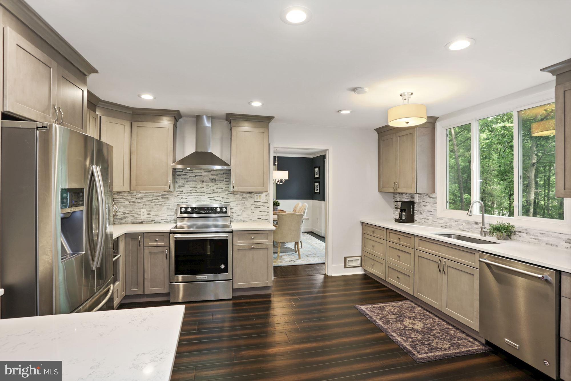 10803 Cross School Road Reston, VA 20191 - Photo 10 of 37