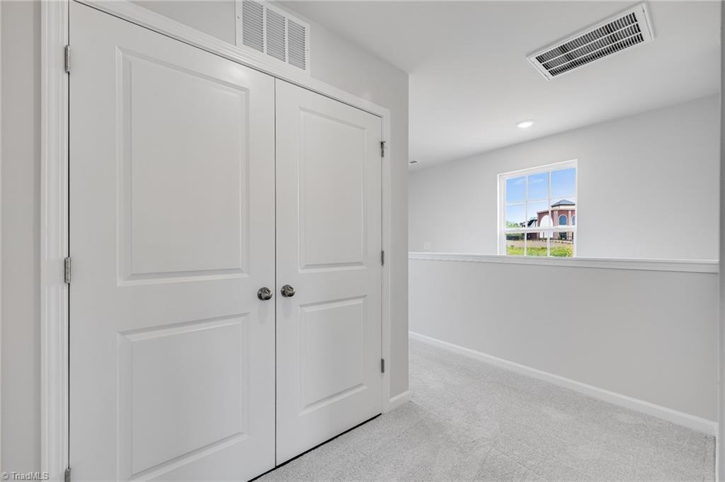 172 Plumtree Court King, NC 27021 - Photo 6 of 30