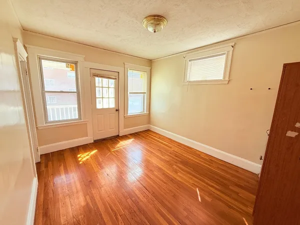 $349,988 | 20 Ferry Street, Unit B, Everett, MA 02149