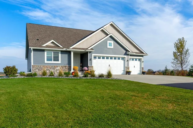 $619,900 | 920 Amelia Court Northeast, Montgomery, MN 56069