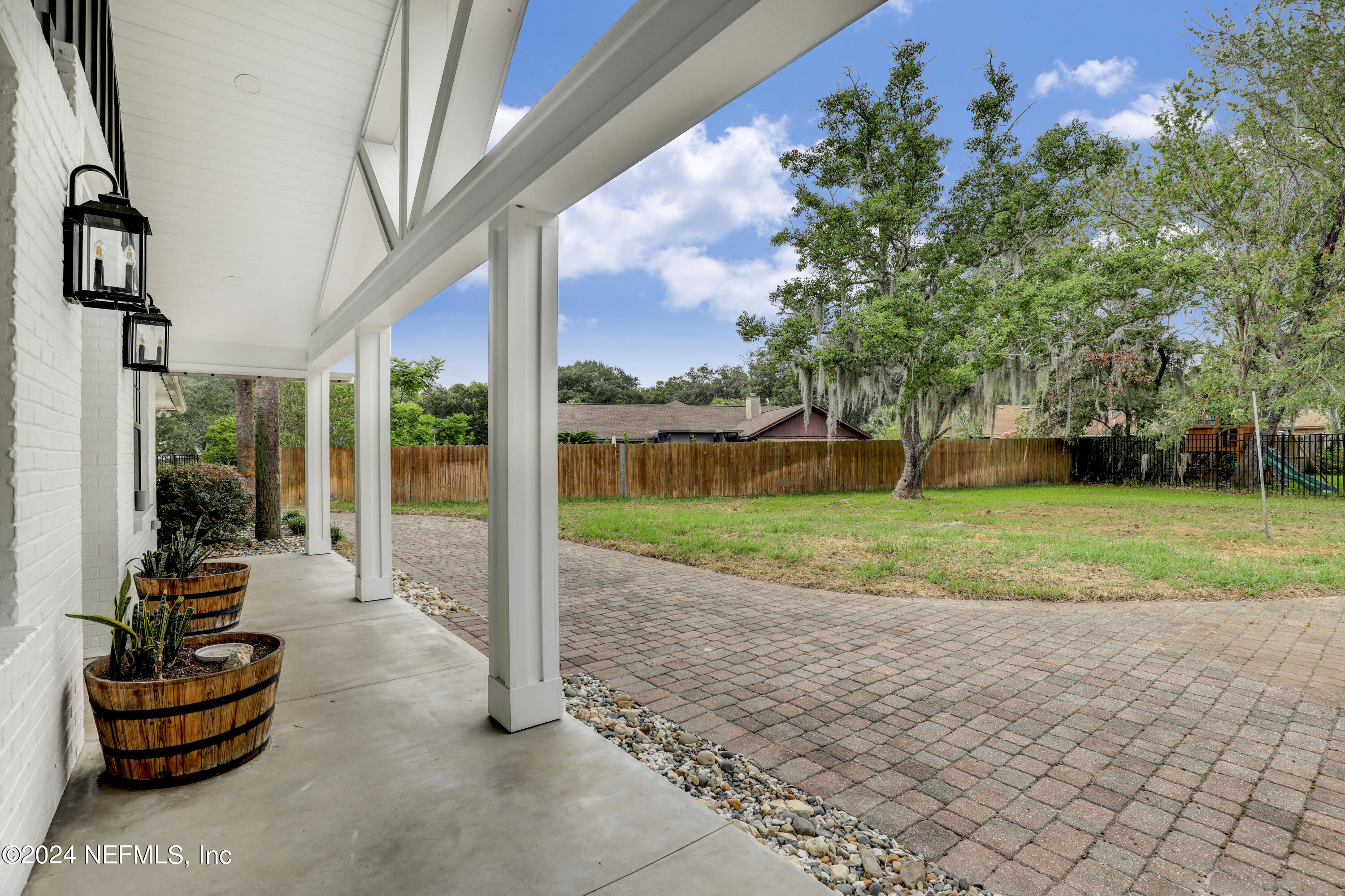 5200 Riverton Road Jacksonville, FL 32277 - Photo 21 of 90 09 Porch