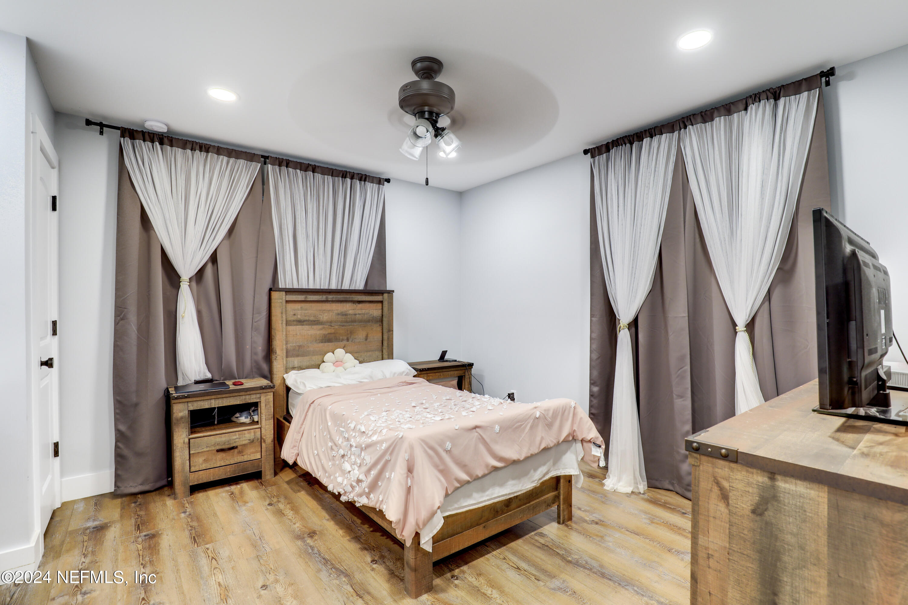 5200 Riverton Road Jacksonville, FL 32277 - Photo 48 of 90 35 Third Bedroom