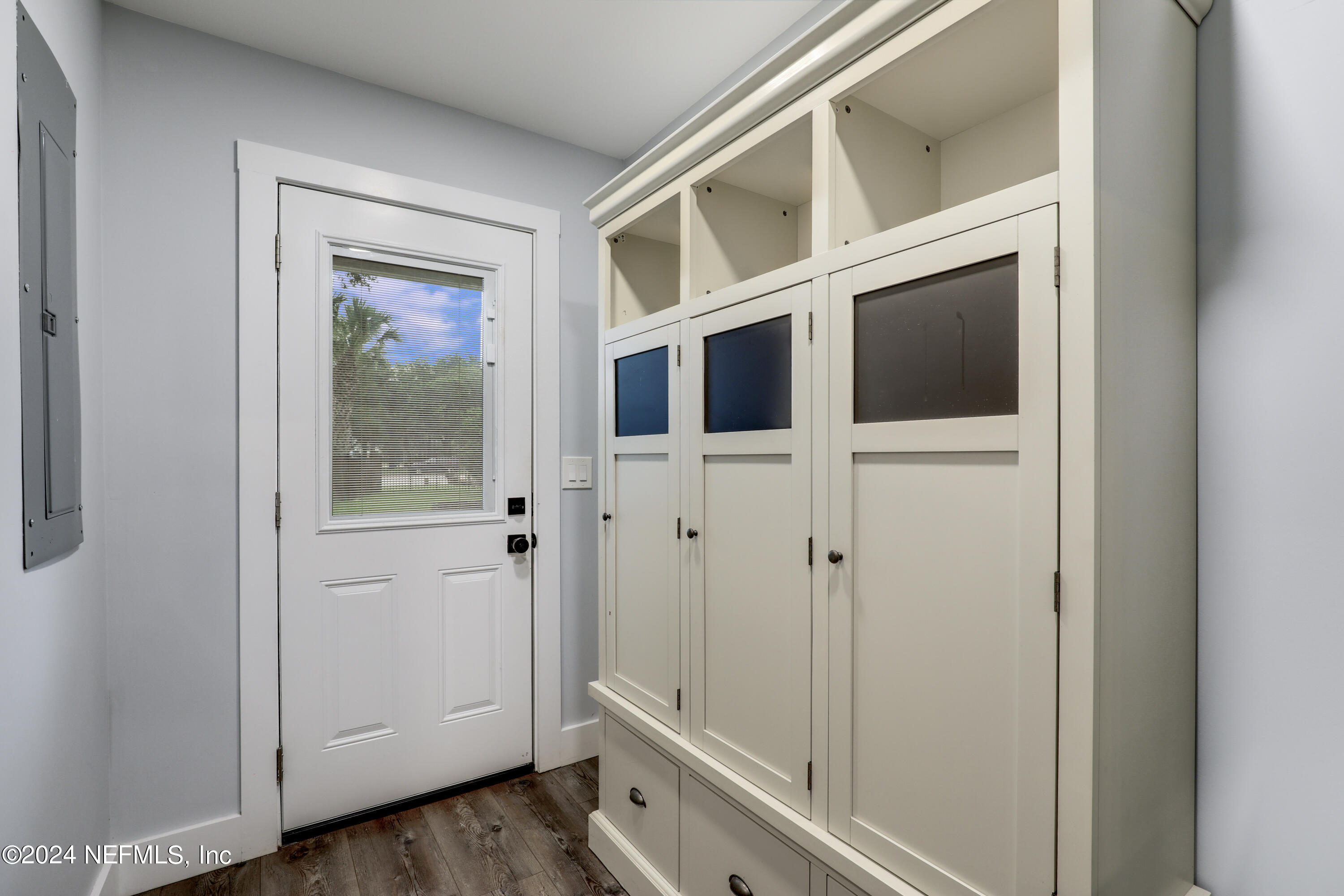 5200 Riverton Road Jacksonville, FL 32277 - Photo 58 of 90 49 mud room