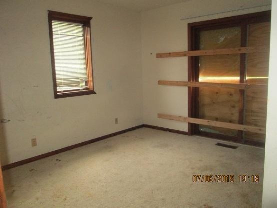 3103 South Brooks Road Muskegon, MI 49444 - Photo 4 of 12 3103 Brooks 7-6-15 (20)