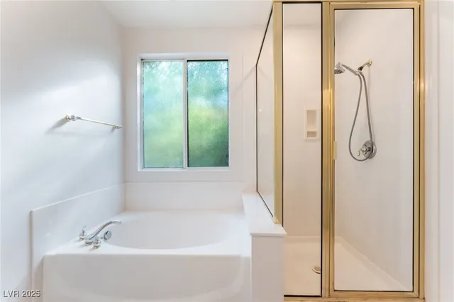 $709,000 | 561 Tecate Valley Street, Las Vegas, NV 89138