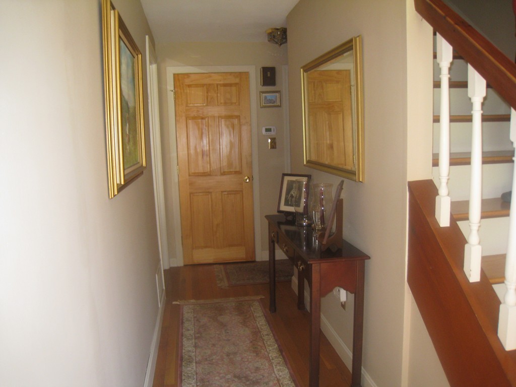 25 Amble Road Chelmsford, MA 01824 - Photo 7 of 20