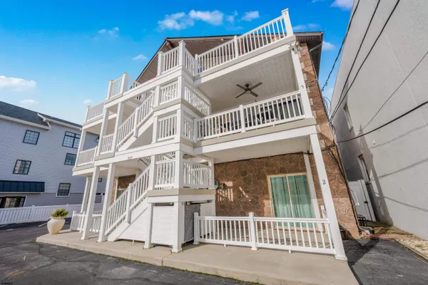 $18,000 | 9609 Pacific Avenue, Unit 2, Margate City, NJ 08402