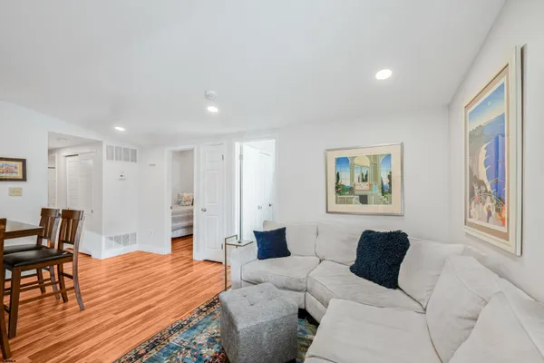 $18,000 | 9609 Pacific Avenue, Unit 2, Margate City, NJ 08402