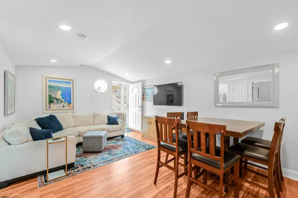 $18,000 | 9609 Pacific Avenue, Unit 2, Margate City, NJ 08402