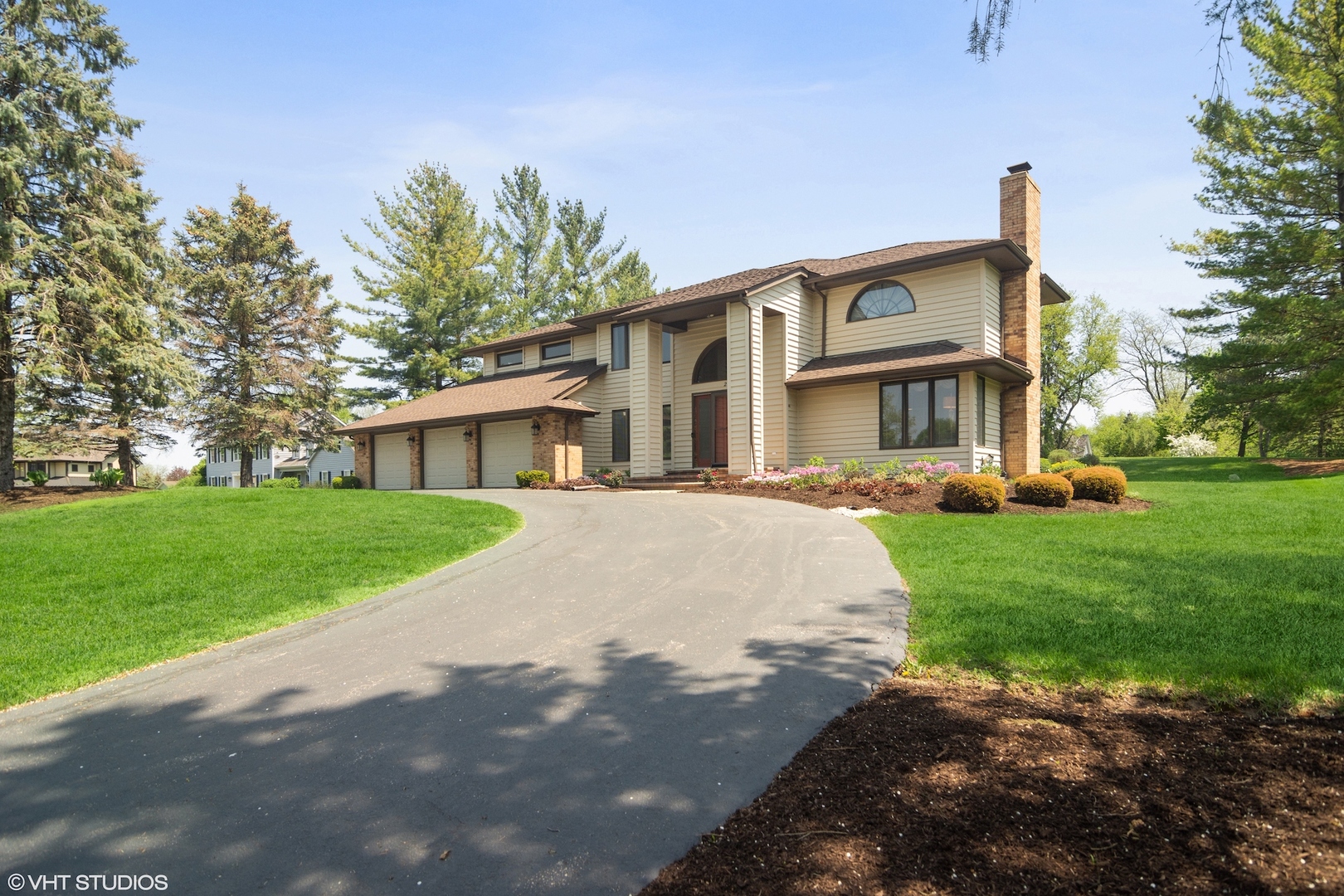 26 Carlisle Road Hawthorn Woods, IL 60047 - Photo 1 of 35 Gallery Image 1
