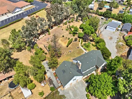 $999,000 | 130 Sunrise Drive, Hollister, CA 95023