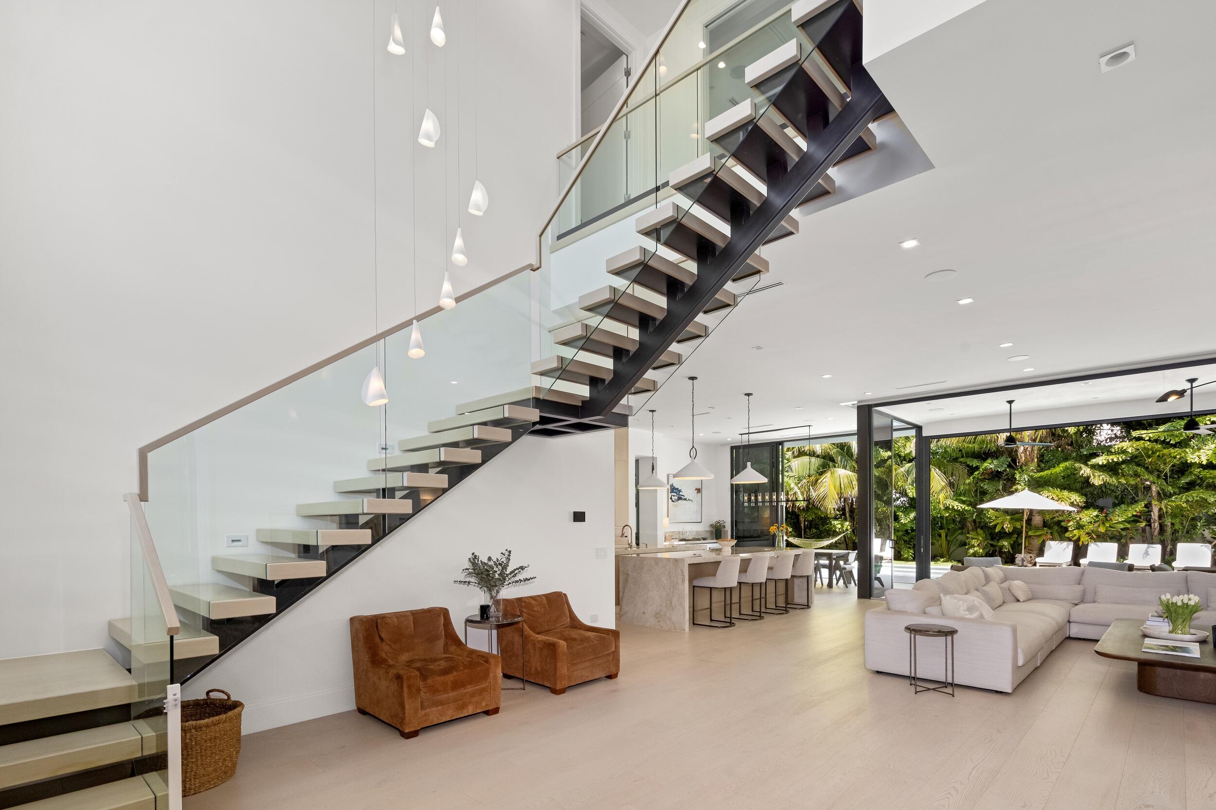 735 Fern Drive Boca Raton, FL 33432 - Photo 3 of 83 Foyer 3